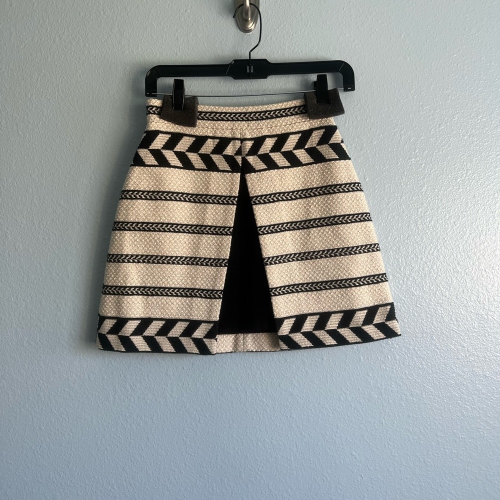 Alice + Olivia Daysi Mini Skirt in Cream & Black Size 0
